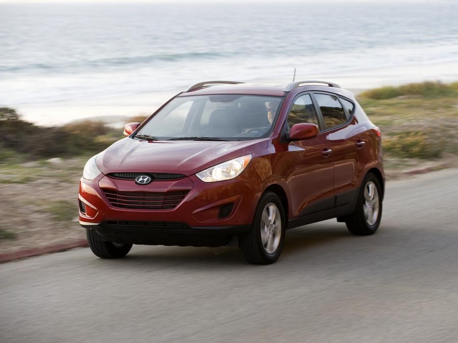  Hyundai Tucson 2010 года  (US) (фото 10 из 16)